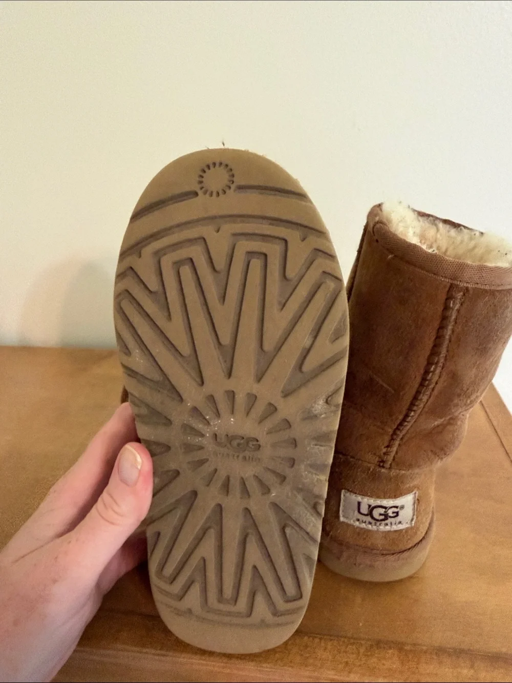 UGG Short Shearling Boots - Chestnut Brown